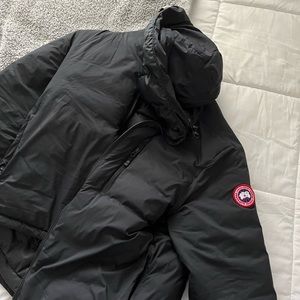 Canada goose mens jacket L dark navy not exactly black